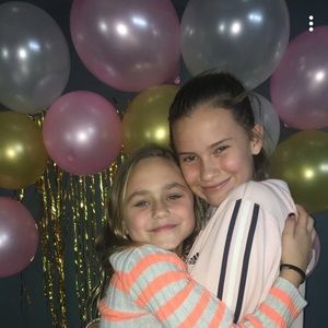 Meet your Posher, Caroline